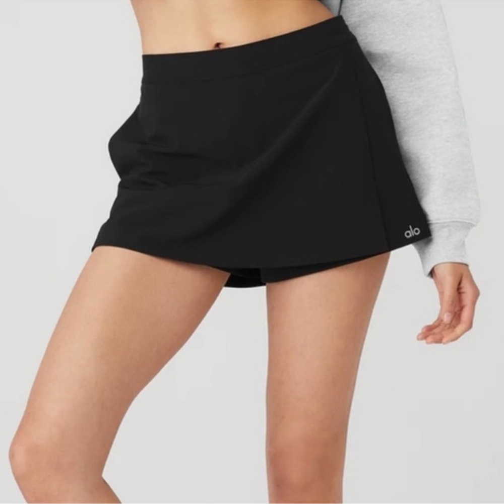 ALO Yoga Sz XS Clubhouse Skort In Black VERY Good Condition